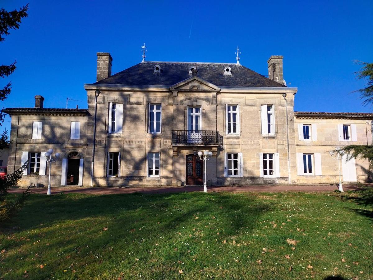 Chateau Begot Lansac  Exterior foto