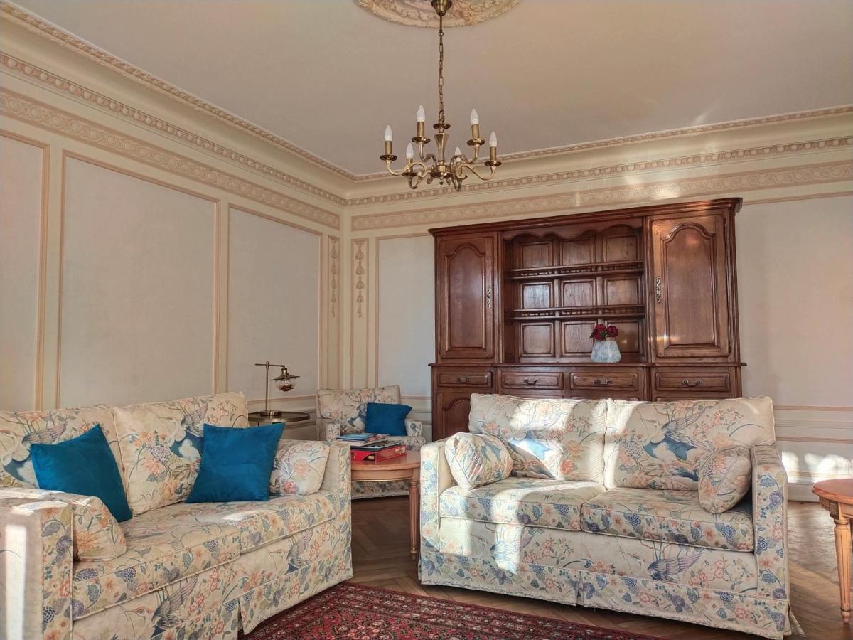 Chateau Begot Lansac  Exterior foto