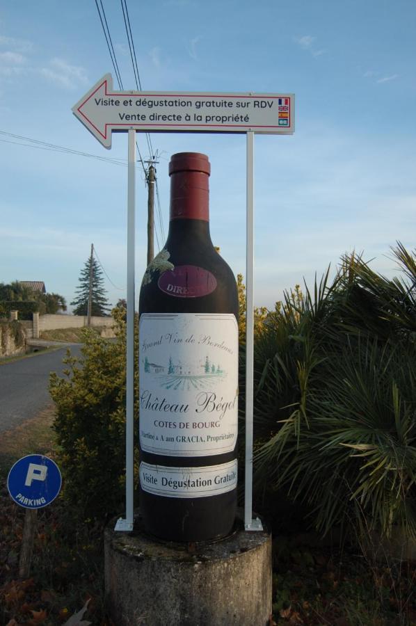 Chateau Begot Lansac  Exterior foto